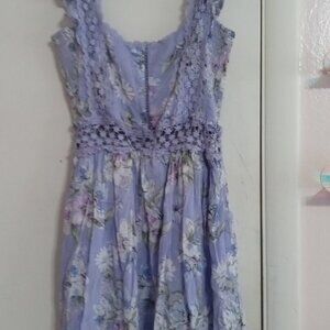 Cute Lilac floral dress size M